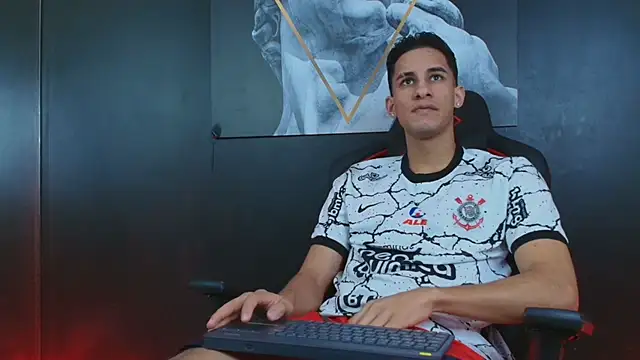 Snapshot of JakeMoxley chatting on 09.10.25 JakeMoxley online show from 09.10.25