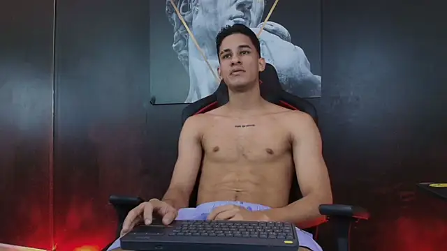 Snapshot of JakeMoxley chatting on 10.22.25 JakeMoxley online show from 10.22.25