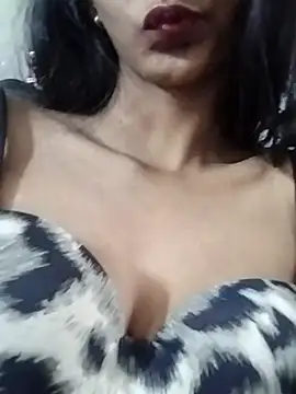 Aaliya Love online show from 09.24.25