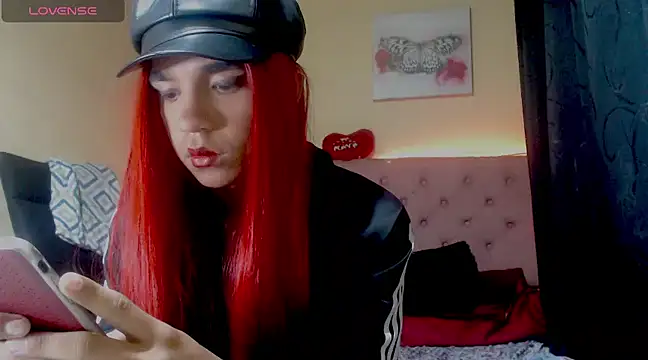 Snapshot of Angiee_Ts chatting on 01.28.25 Angiee Ts online show from 01.28.25