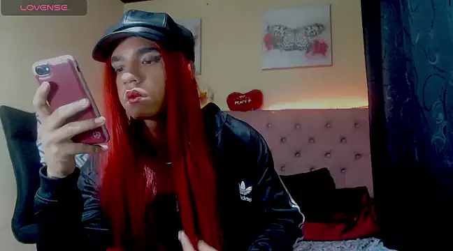 Snapshot of Angiee_Ts chatting on 01.28.25 Angiee Ts online show from 01.28.25