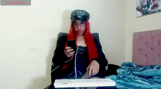 Snapshot of Angiee_Ts chatting on 03.20.25 Angiee Ts online show from 03.20.25