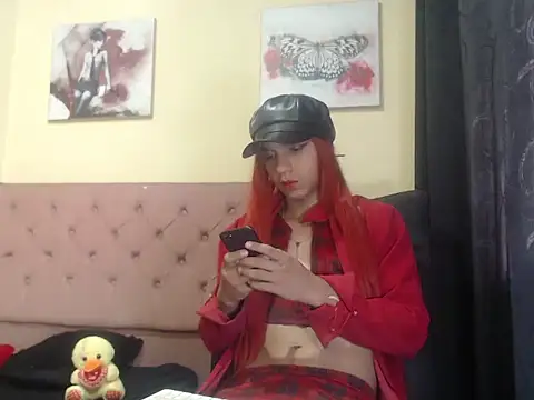 Snapshot of Angiee_Ts chatting on 09.17.25 Angiee Ts online show from 09.17.25