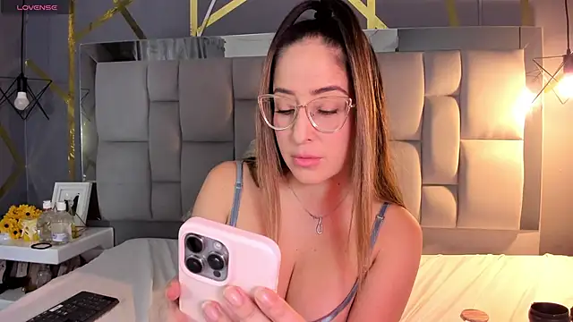 AliceSteel12 online show from 10.01.25