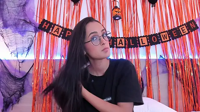 nataliiiiia online show from 10.22.25