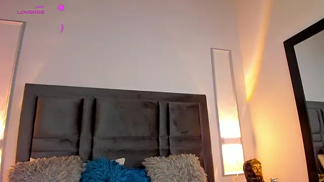 Snapshot of EmmaBecket2 chatting on 01.29.25 EmmaBecket2 online show from 01.29.25