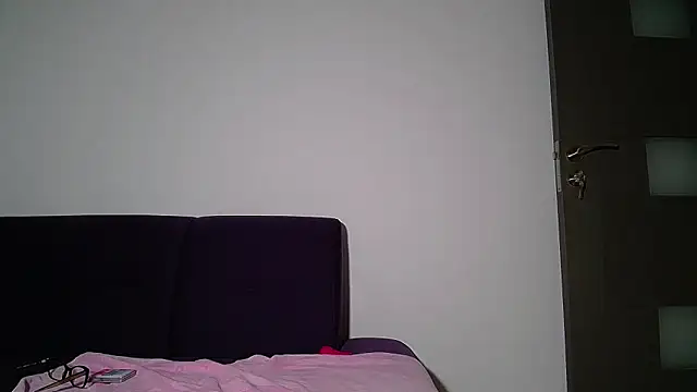 Snapshot of Julianna68 chatting on 10.30.25 Julianna68 online show from 10.30.25