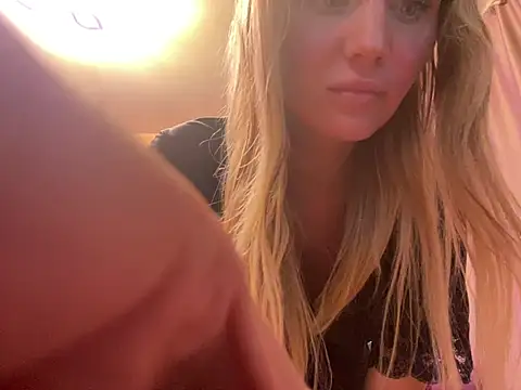 -Cherry-lady- online show from 01.26.25