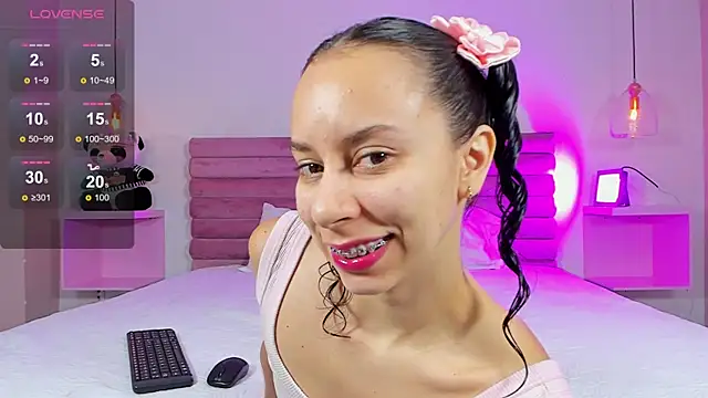 Snapshot of AbyCooper chatting on 02.13.25 AbyCooper online show from 02.13.25