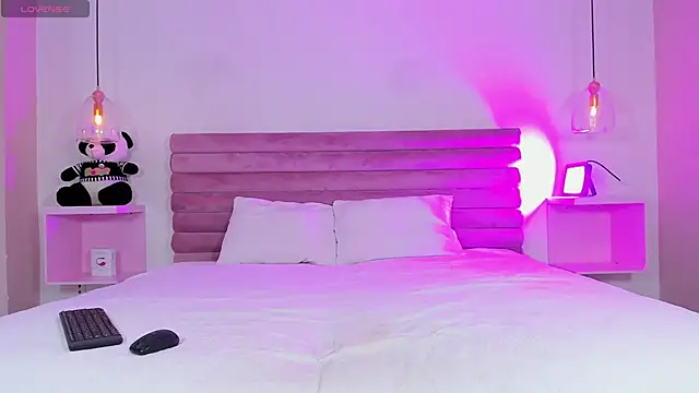 Snapshot of AbyCooper chatting on 03.13.25 AbyCooper online show from 03.13.25