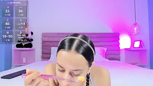 Snapshot of AbyCooper chatting on 09.11.25 AbyCooper online show from 09.11.25