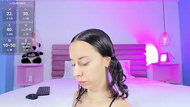 Snapshot of AbyCooper chatting on 09.23.25 AbyCooper online show from 09.23.25