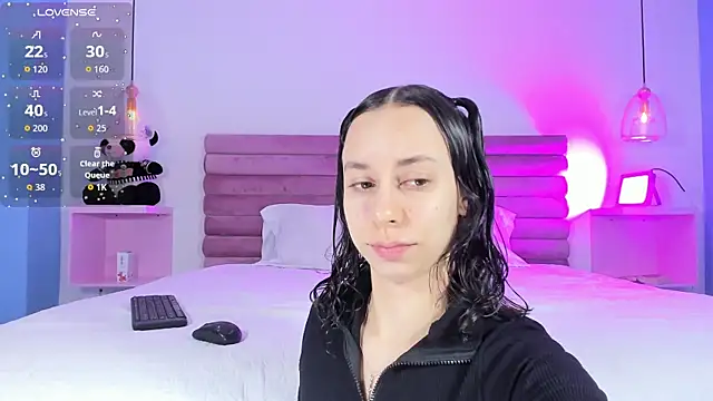 Snapshot of AbyCooper chatting on 09.29.25 AbyCooper online show from 09.29.25