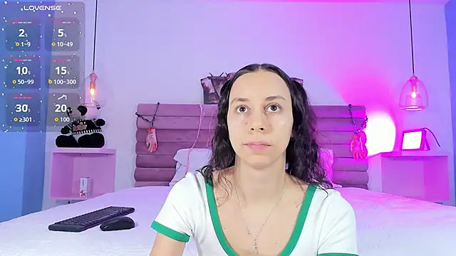 Snapshot of AbyCooper chatting on 10.09.25 AbyCooper online show from 10.09.25