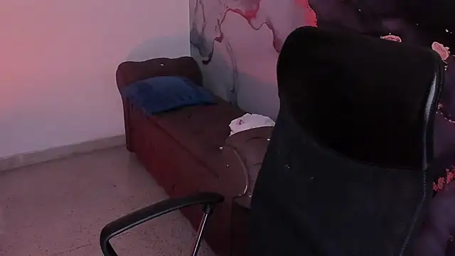 Danielacossio online show from 11.26.25