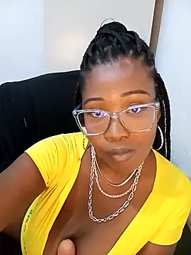 Snapshot of Daniela518 chatting on 12.18.24 Daniela518 online show from 12.18.24