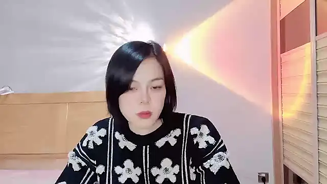 Linda-LL online show from 12.19.24