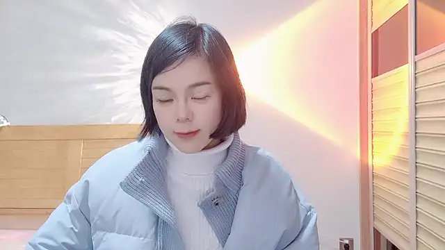 Linda-LL online show from 12.23.24