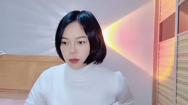 Linda-LL online show from 12.25.24
