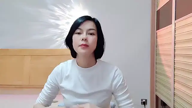 Linda-LL online show from 12.30.24