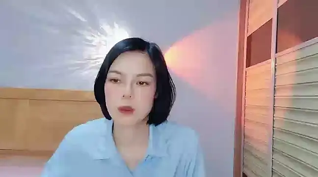 Linda-LL online show from 01.04.25