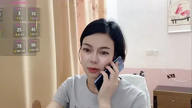 Snapshot of Linda-LL chatting on 06.18.26 Linda-LL online show from 06.18.26