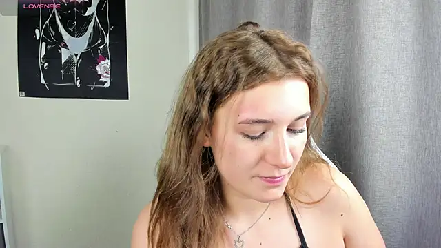 Snapshot of Eva_toy chatting on 03.12.25 Eva toy online show from 03.12.25