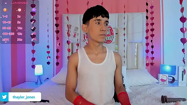 Thayler jones online show from 02.20.25