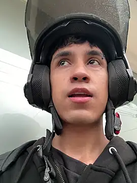 Thayler jones online show from 04.15.26