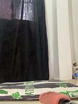 Snapshot of paisitahot1975 chatting on 10.10.25 paisitahot1975 online show from 10.10.25