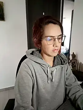 your red rose  online show from 01.14.25