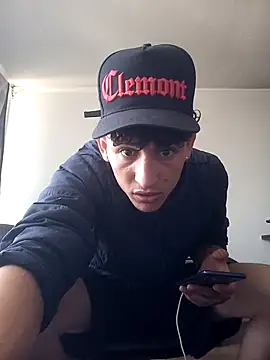 Snapshot of LatinBoysxxx chatting on 12.05.24 LatinBoysxxx online show from 12.05.24