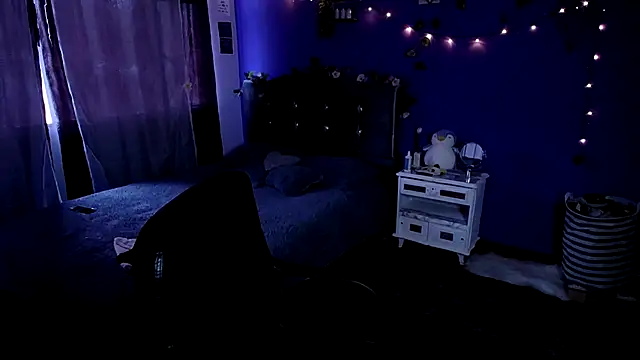 Snapshot of Nika_1_ chatting on 09.27.25 Nika 1 online show from 09.27.25