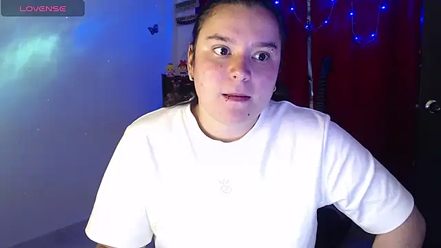 Snapshot of Nika_1_ chatting on 10.03.25 Nika 1 online show from 10.03.25