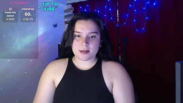 Snapshot of Nika_1_ chatting on 10.04.25 Nika 1 online show from 10.04.25