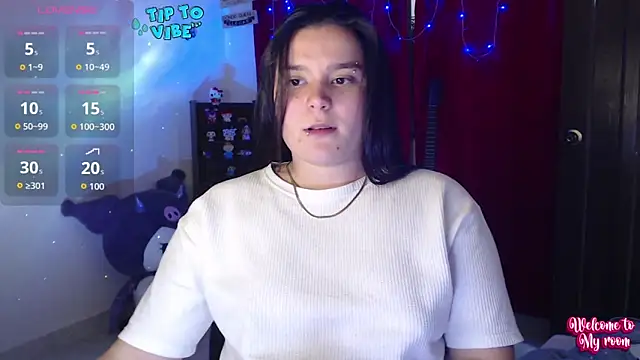 Snapshot of Nika_1_ chatting on 10.17.25 Nika 1 online show from 10.17.25