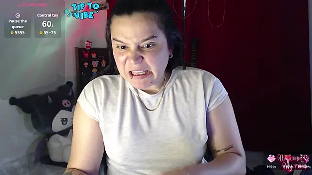 Snapshot of Nika_1_ chatting on 10.21.25 Nika 1 online show from 10.21.25