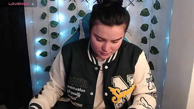 Nika 1  online show from 04.20.26