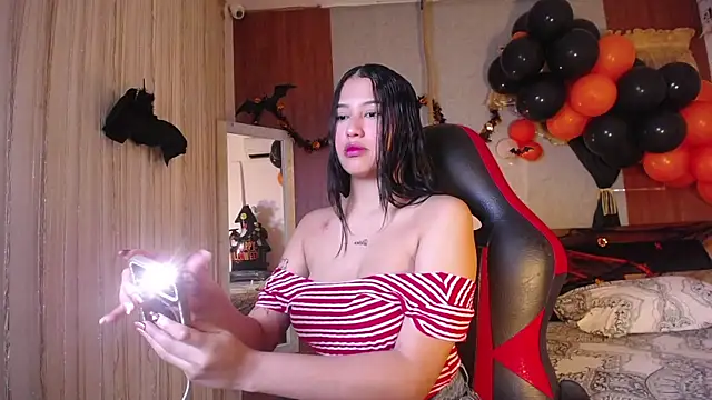 hera divine online show from 10.24.25