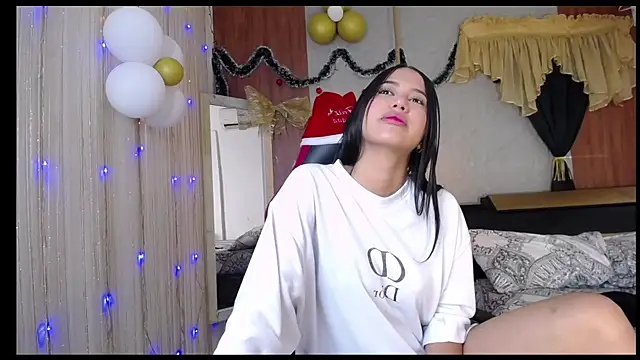 hera divine online show from 12.22.25