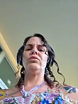 Snapshot of thatonespicychick chatting on 09.27.25 thatonespicychick online show from 09.27.25