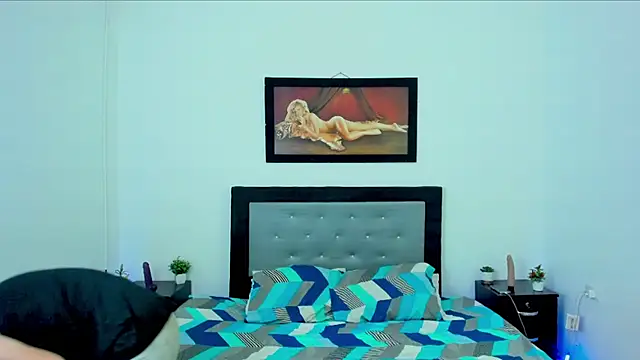 xXHot MalesXx online show from 02.18.25