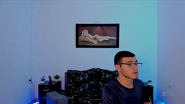 xXHot MalesXx online show from 03.20.25