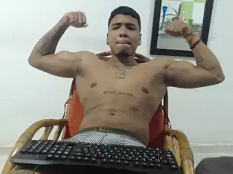 Snapshot of camiloacosta321 chatting on 12.05.24 camiloacosta321 online show from 12.05.24