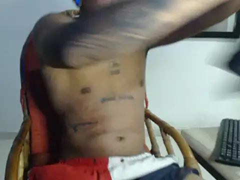 Snapshot of camiloacosta321 chatting on 02.13.25 camiloacosta321 online show from 02.13.25