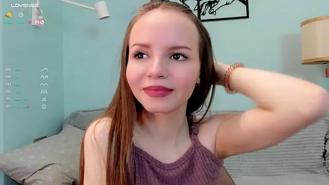 AlodiaHamblett online show from 01.06.25