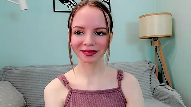 AlodiaHamblett online show from 01.18.25