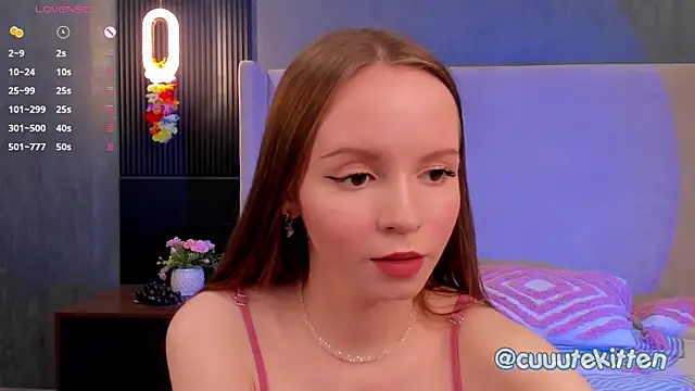 AlodiaHamblett online show from 10.08.25