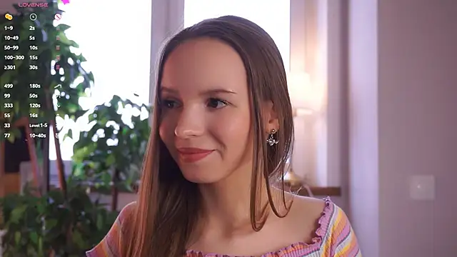 AlodiaHamblett online show from 10.31.25