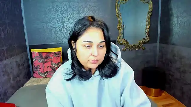 SelenaNoctis online show from 02.22.25